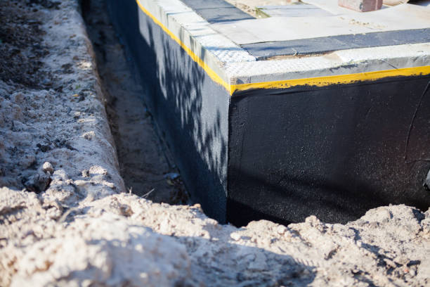 Professional Crawl Space Encapsulation technician working in Islandia, NY